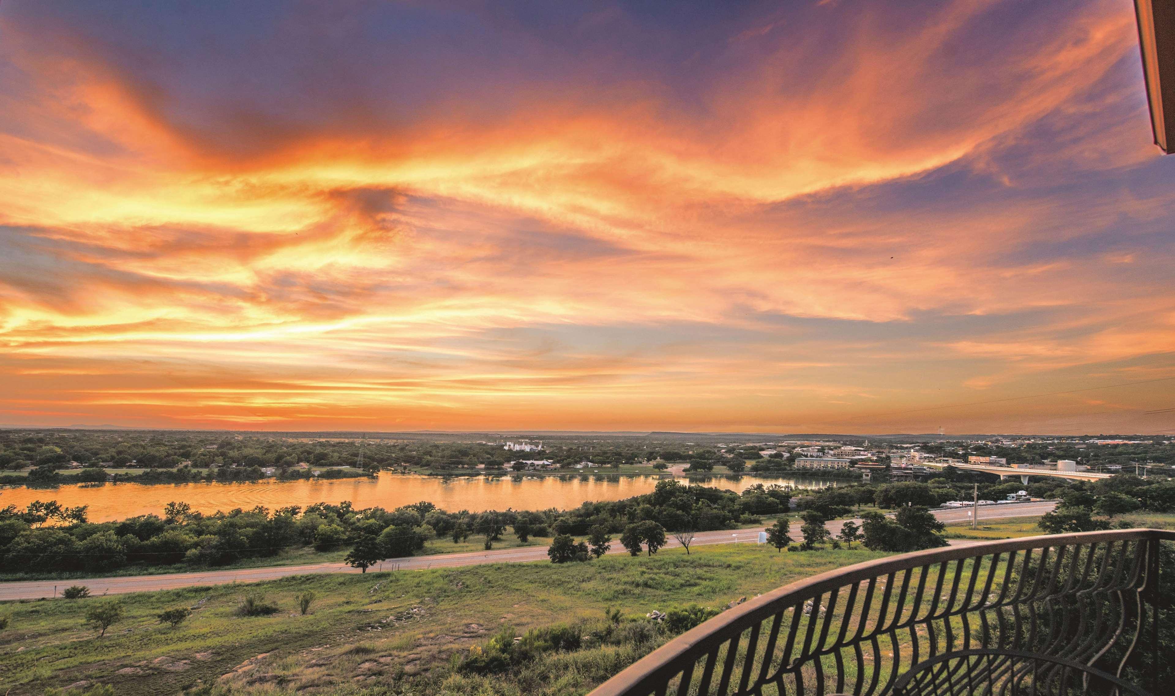 La Quinta By Wyndham Marble Falls Otel Dış mekan fotoğraf